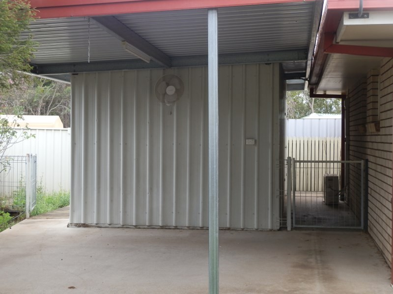 7 Skelton Place, Emerald QLD 4720