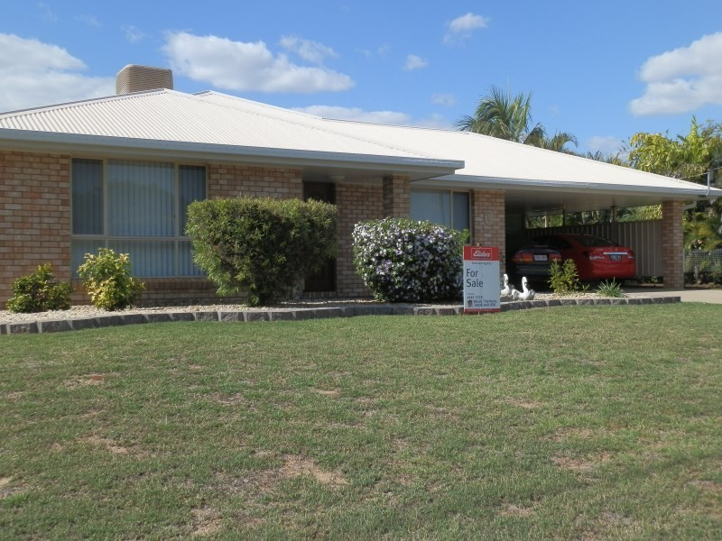42 Cowan Crescent, Emerald QLD 4720