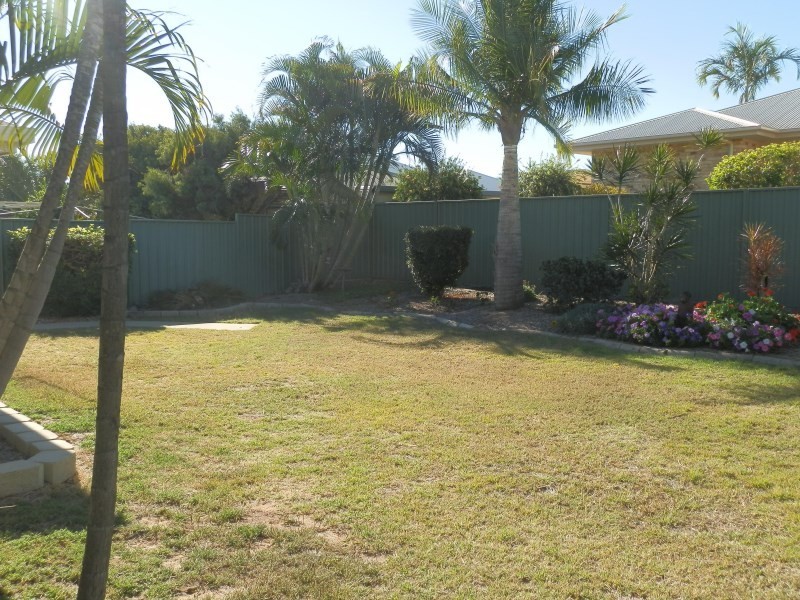 42 Cowan Crescent, Emerald QLD 4720