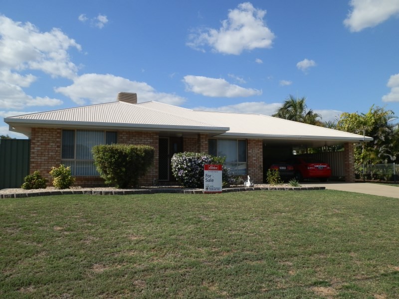 42 Cowan Crescent, Emerald QLD 4720
