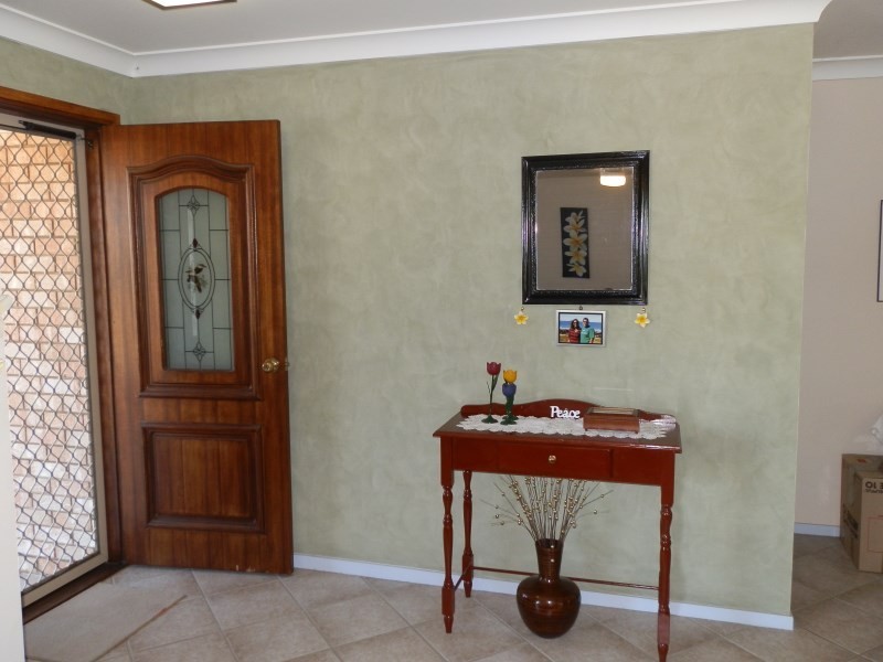 42 Cowan Crescent, Emerald QLD 4720