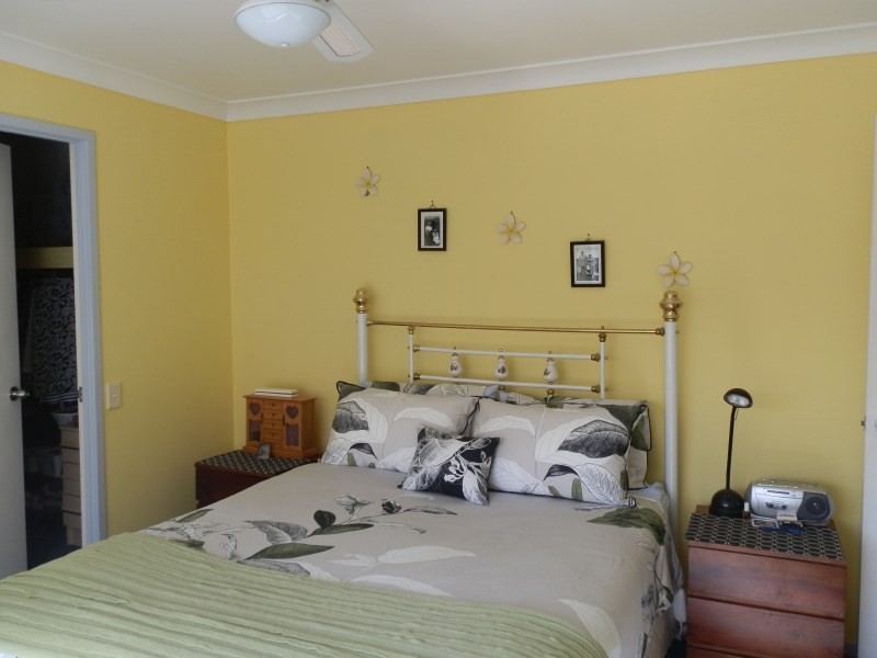 42 Cowan Crescent, Emerald QLD 4720