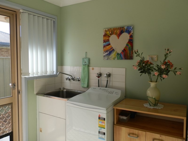 42 Cowan Crescent, Emerald QLD 4720