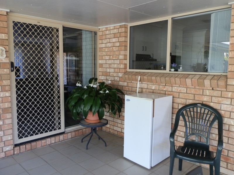 42 Cowan Crescent, Emerald QLD 4720