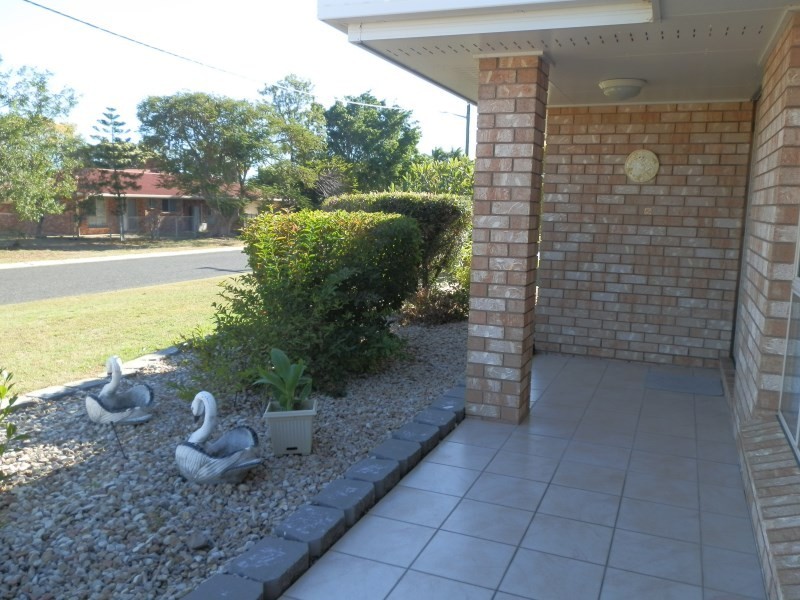 42 Cowan Crescent, Emerald QLD 4720