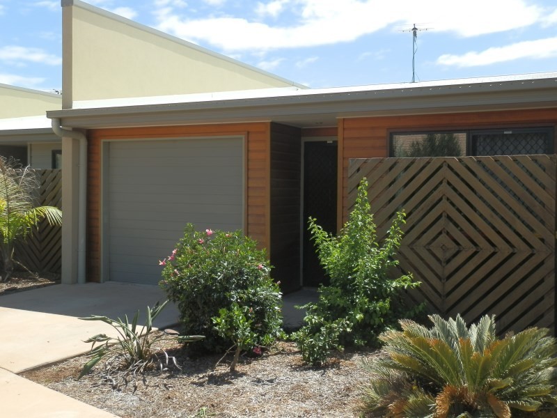 Unit 8/20 Riverview Street, Emerald QLD 4720