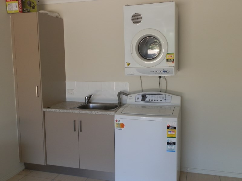 Unit 8/20 Riverview Street, Emerald QLD 4720