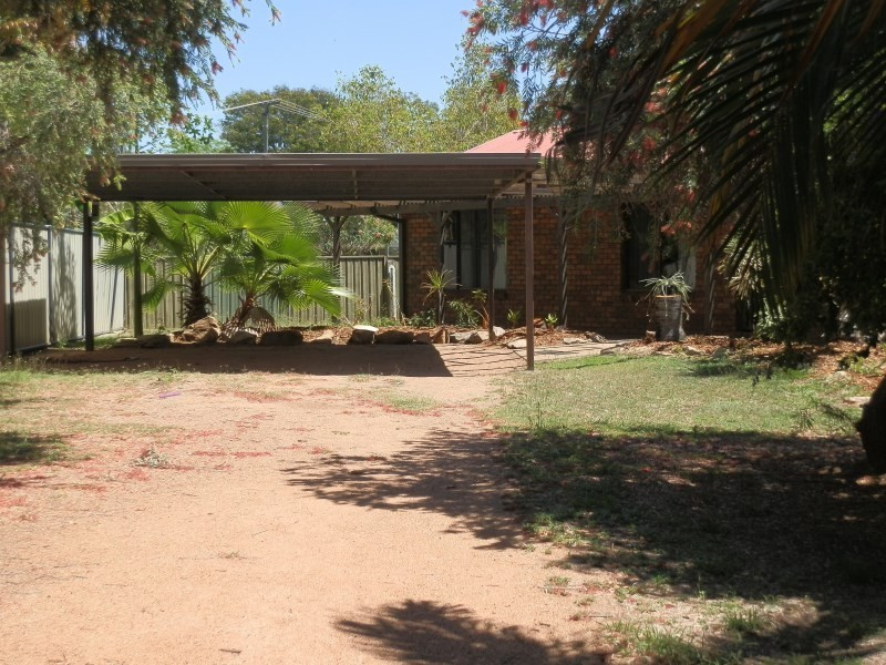 10 Julie Court, Emerald QLD 4720