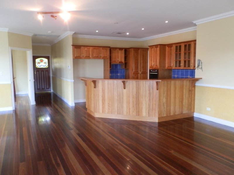 14 Jeppesen Drive, Emerald QLD 4720