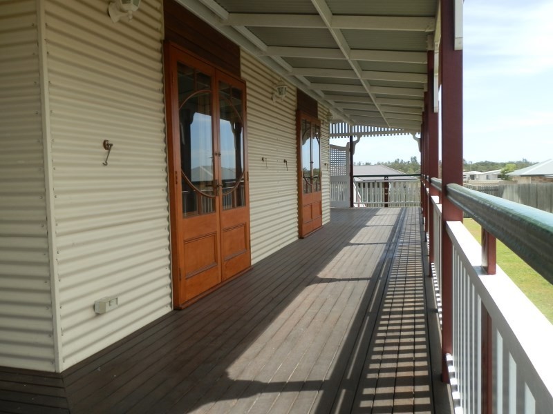 14 Jeppesen Drive, Emerald QLD 4720