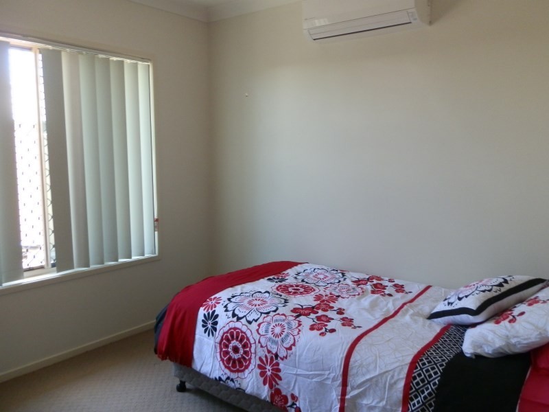 4 Singleton Court, Emerald QLD 4720