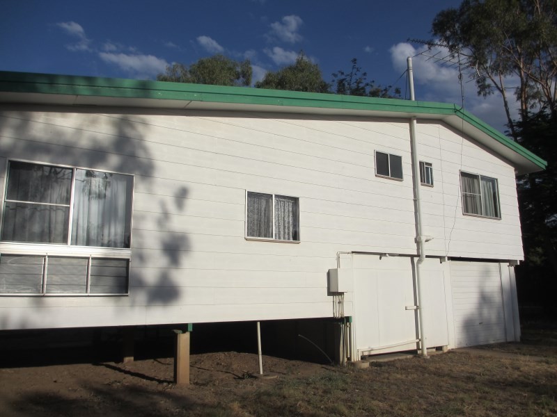 12 Pryor Place, Emerald QLD 4720
