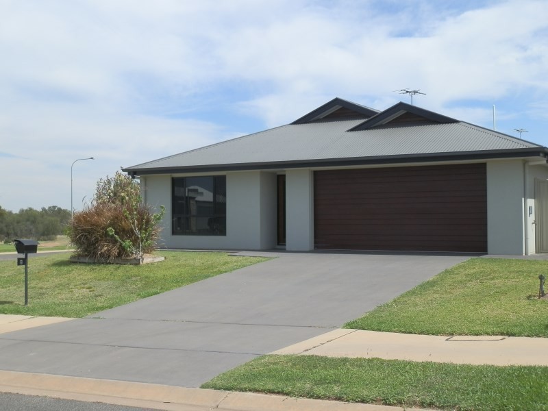 2/34 Brokenwood Street, Emerald QLD 4720