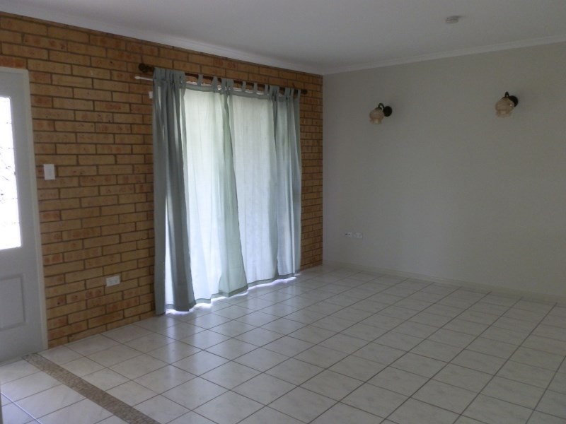 50 Park Avenue, Emerald QLD 4720