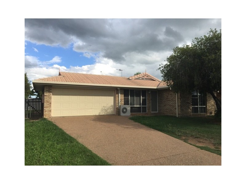 25 Jeppesen Drive, Emerald QLD 4720