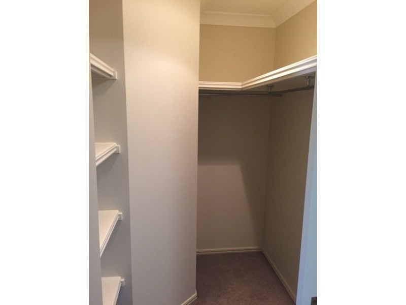 25 Jeppesen Drive, Emerald QLD 4720
