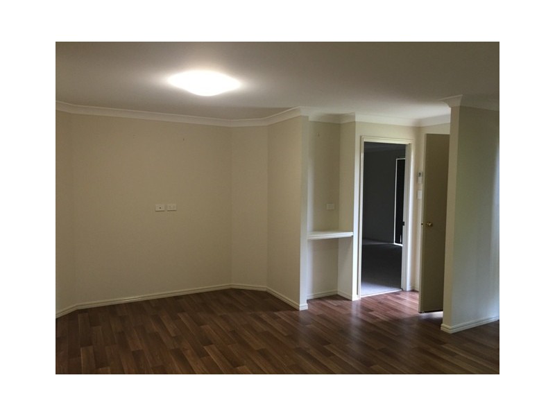 25 Jeppesen Drive, Emerald QLD 4720