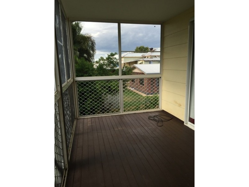 9 Colleen Avenue, Emerald QLD 4720
