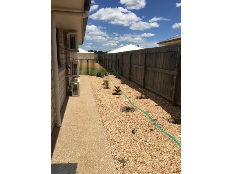 25 Scenic Drive, Emerald QLD 4720