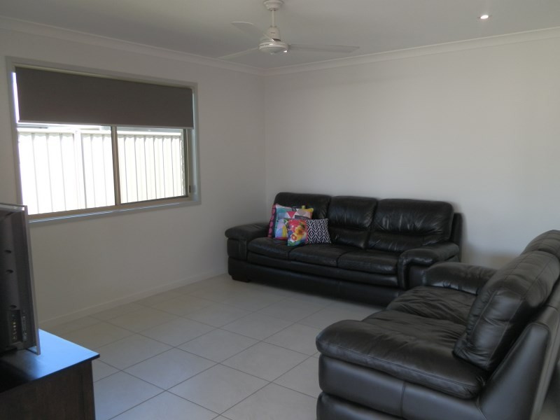 2/7 Wright Street, Emerald QLD 4720