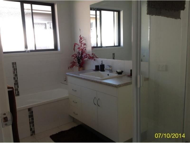 3 Sewell Street, Emerald QLD 4720