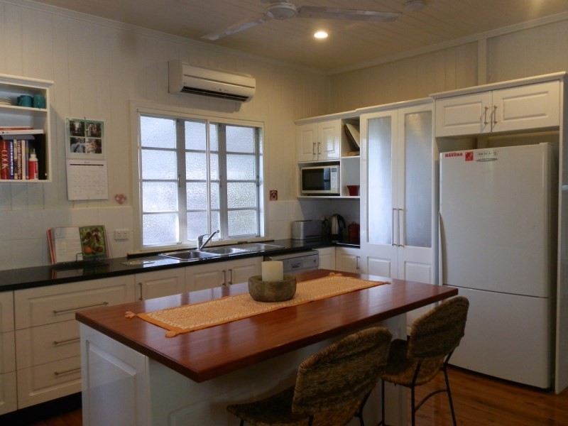 7 Caprice Court, Emerald QLD 4720