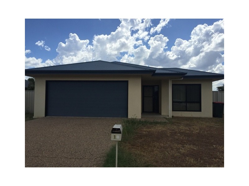 15 Rodgers Street, Emerald QLD 4720
