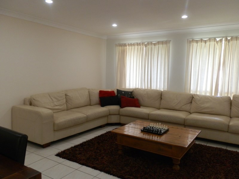 1 Peggy Court, Emerald QLD 4720