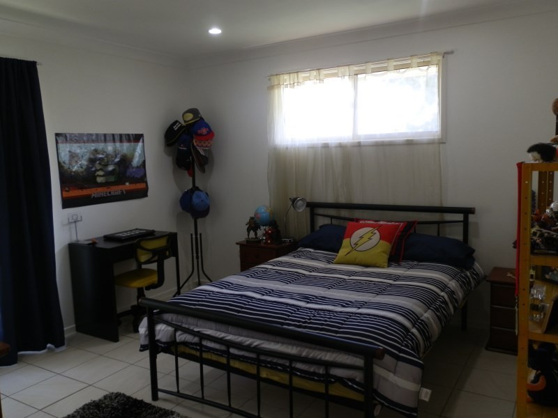 1 Peggy Court, Emerald QLD 4720