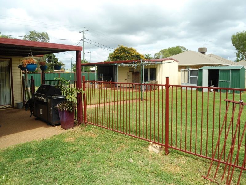 1 Peggy Court, Emerald QLD 4720