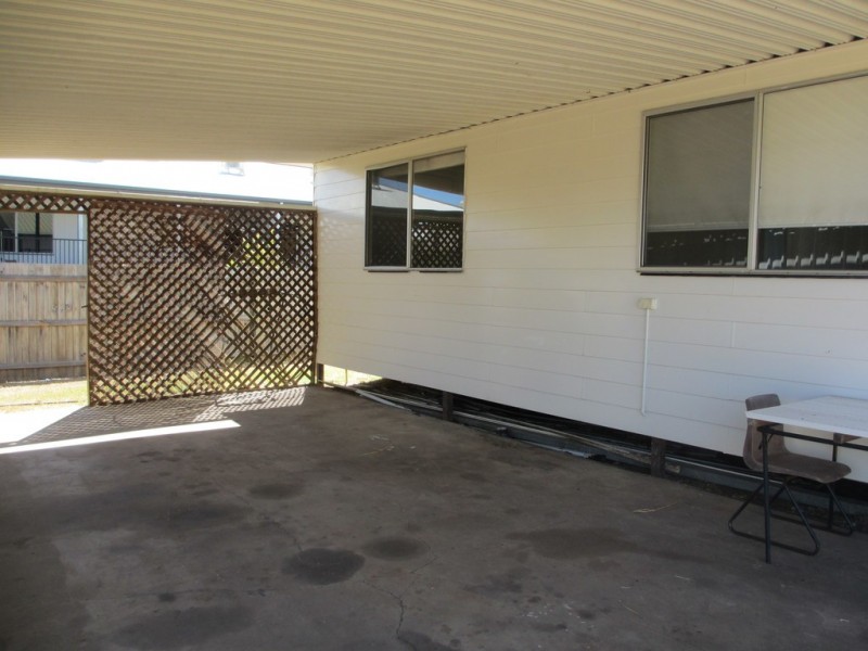 13 Roberts Street, Emerald QLD 4720