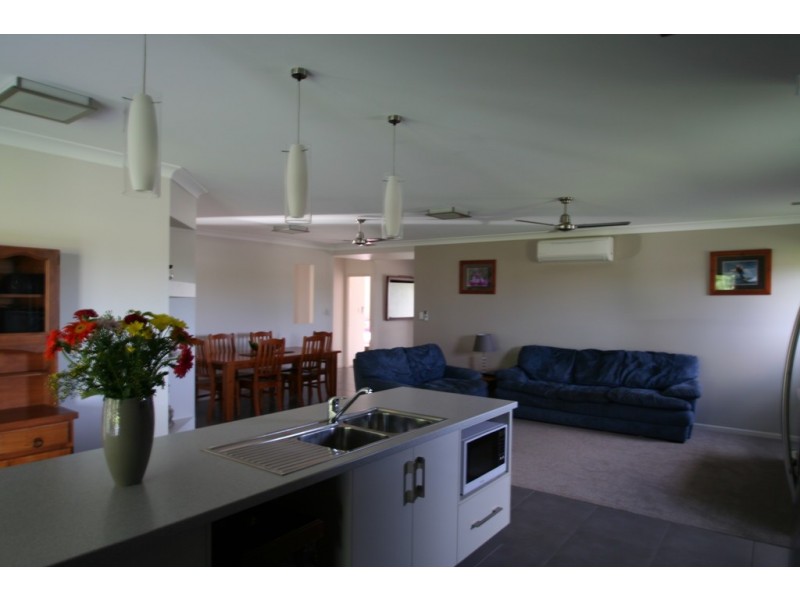 23 Newman Drive, Emerald QLD 4720