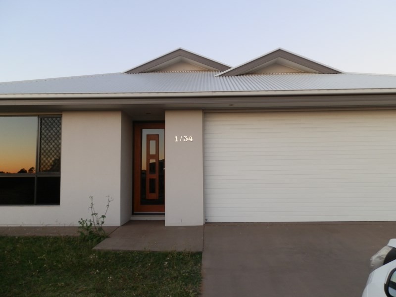 1/34 Brokenwood Street, Emerald QLD 4720