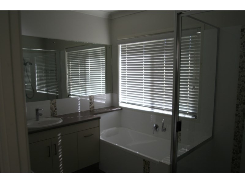 25176 Capricorn Highway, Emerald QLD 4720