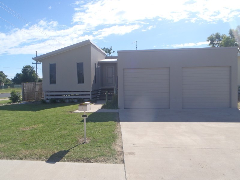 1 Lilly Close, Emerald QLD 4720