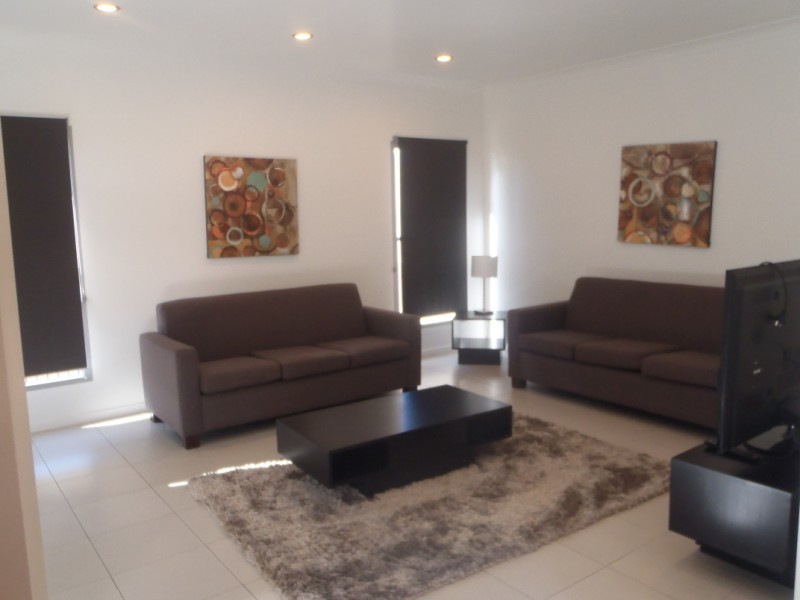 1 Lilly Close, Emerald QLD 4720