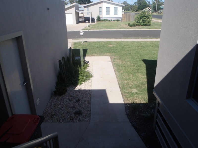 1 Lilly Close, Emerald QLD 4720