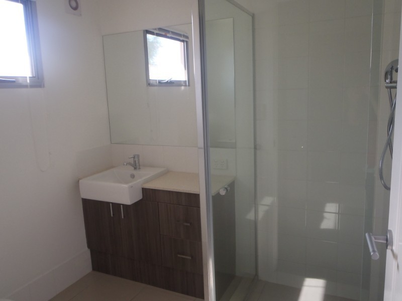 1 Lilly Close, Emerald QLD 4720