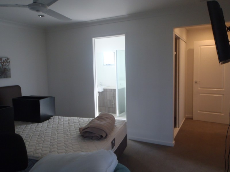 1 Lilly Close, Emerald QLD 4720