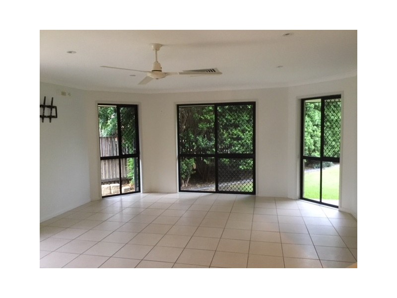 2 Staunton Street, Emerald QLD 4720