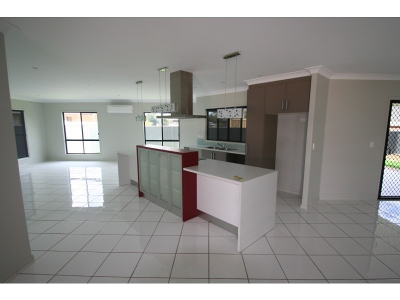 7 Colden Place, Emerald QLD 4720