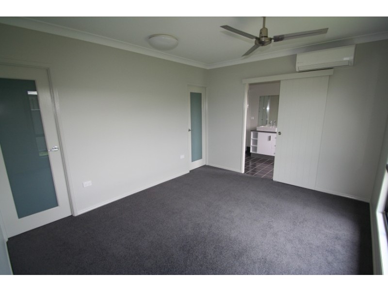 7 Colden Place, Emerald QLD 4720