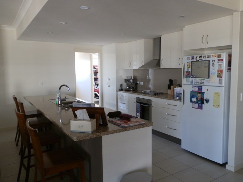 4 Singleton Court, Emerald QLD 4720