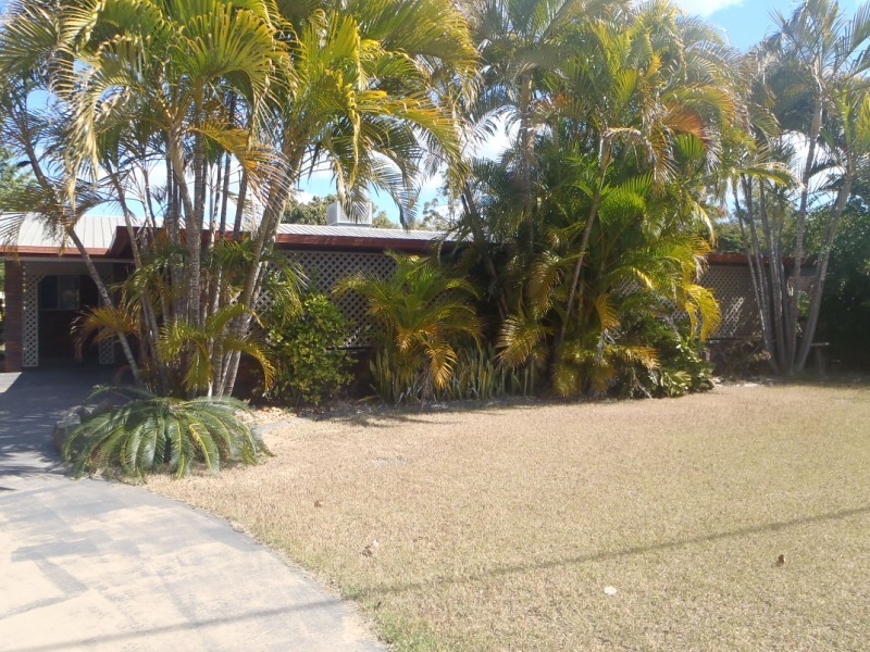 11 Eubar Place, Emerald QLD 4720