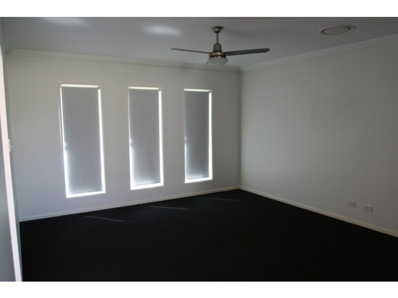 11 Sandown Street, Emerald QLD 4720