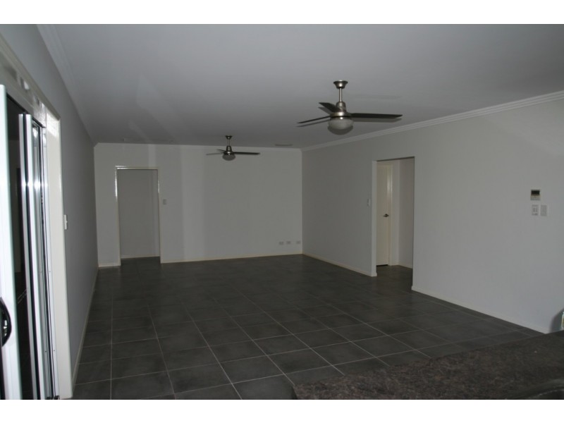 11 Sandown Street, Emerald QLD 4720