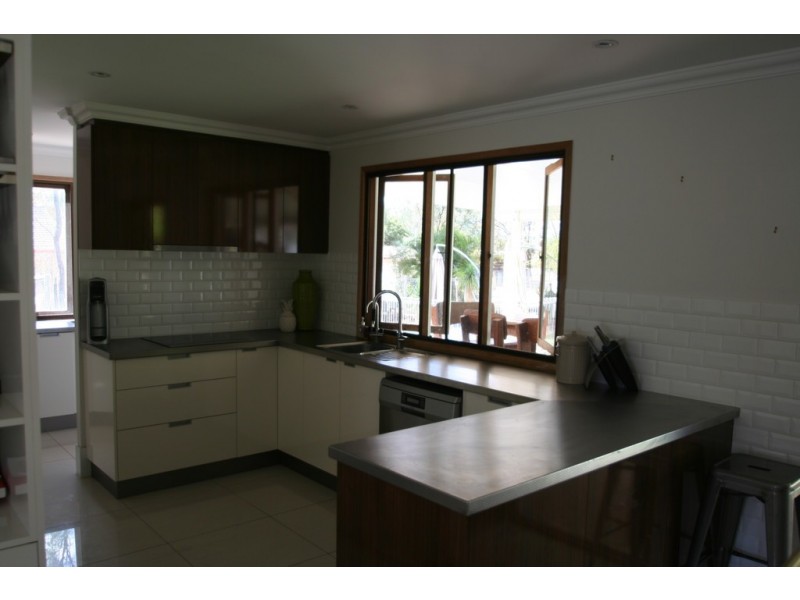 19 Crendon Street, Emerald QLD 4720