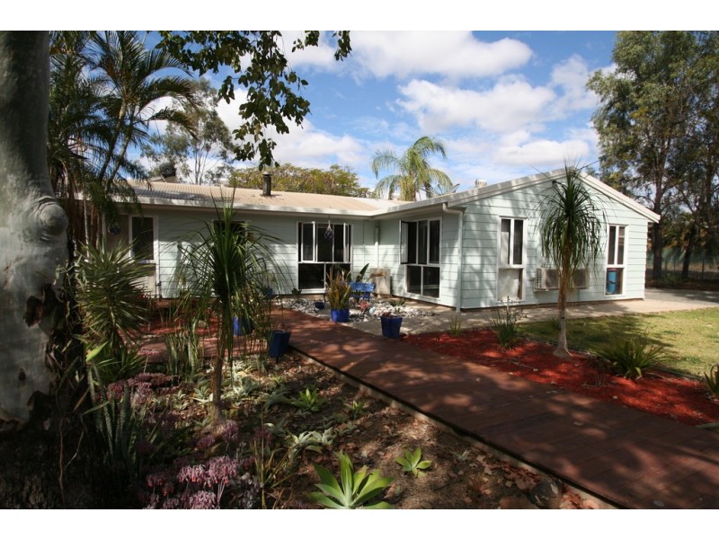 19 Crendon Street, Emerald QLD 4720