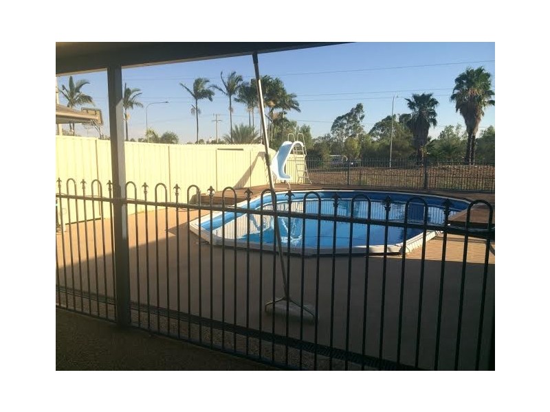 22 Crinum Crescent, Emerald QLD 4720