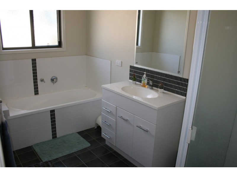 38 Blue Gums Drive, Emerald QLD 4720